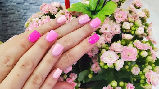 Grand Nails Anthem Logo
