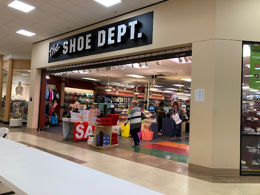 Cross County Mall - Visual