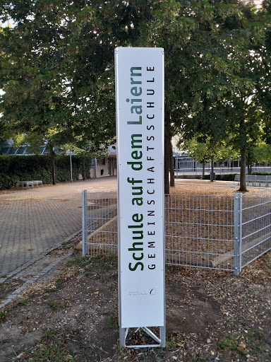 Schule auf dem Laiern - Visual