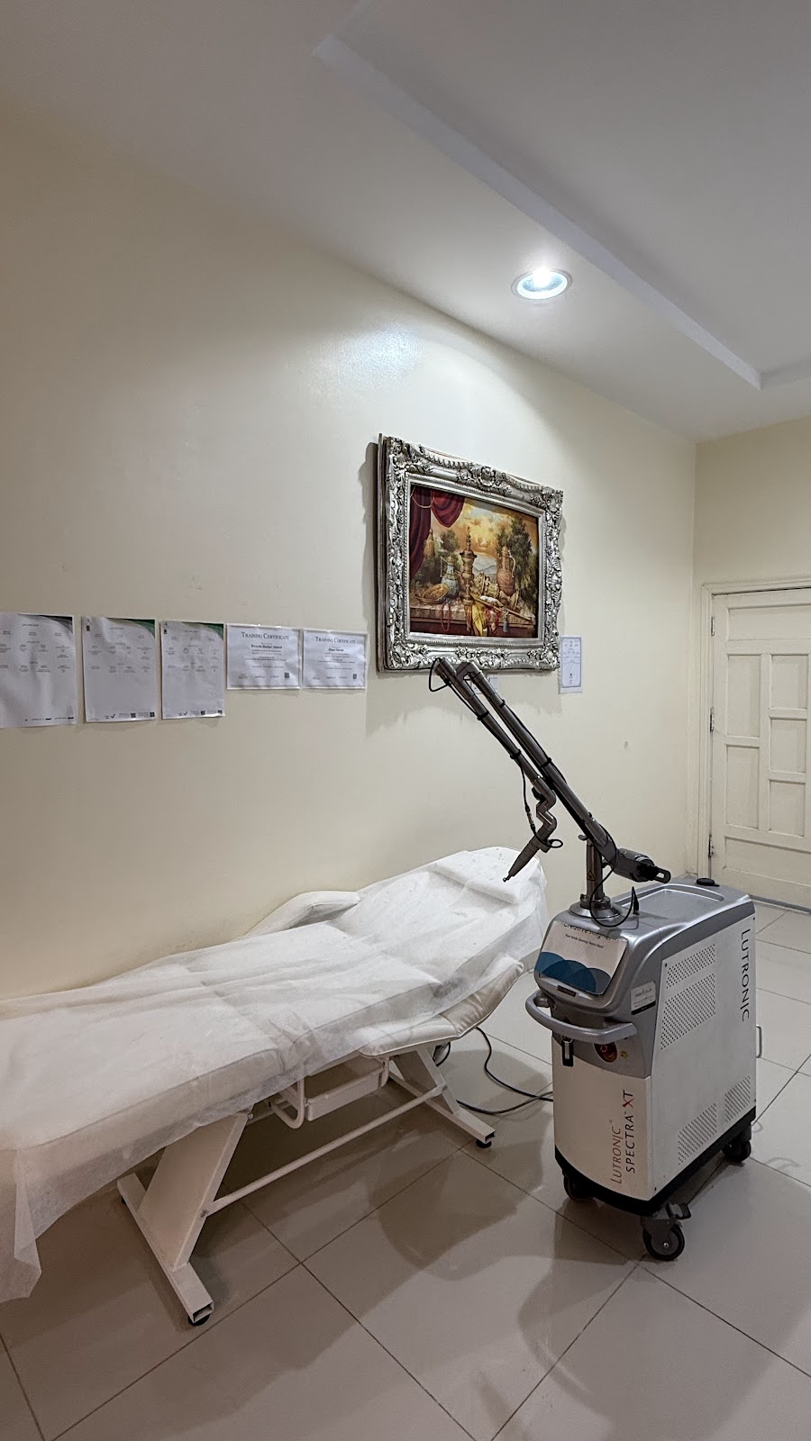 مجمع بياض الثلج الطبي للأسنان والجلدية والتجميل والليزر بمدينة الباحة - صورة 2