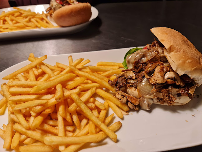 227 Burnage Ln, Manchester M19 1FN, United Kingdom