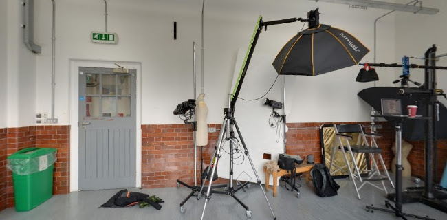 UAL School of Pre-Degree Studies, Lime Grove - University