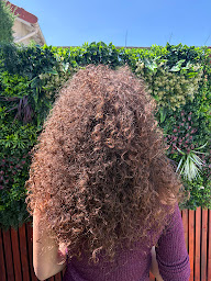 Photo n°22 de Alpha Coiffure à Le Plessis-Robinson (Salon de coiffure)