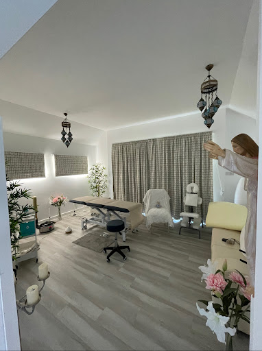 Massage Kent ~ Psychology ~Calm~ Carmen Holistic Therapy