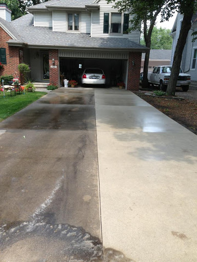 Midwest Softwash and Pressure Wash - Thumbnail