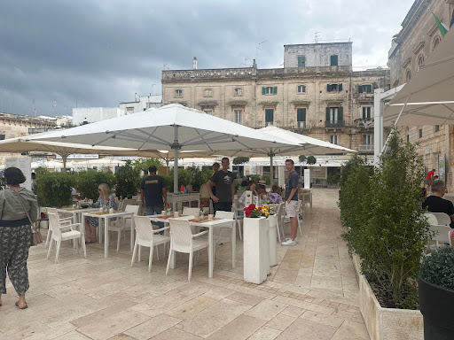 Petit Bistrot & Pizzeria CODICE A BARRE Ostuni Logo