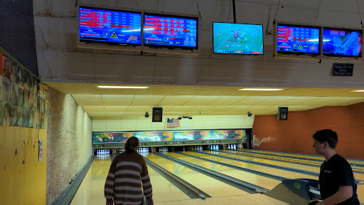 Uncle bob's bowling center - Thumbnail