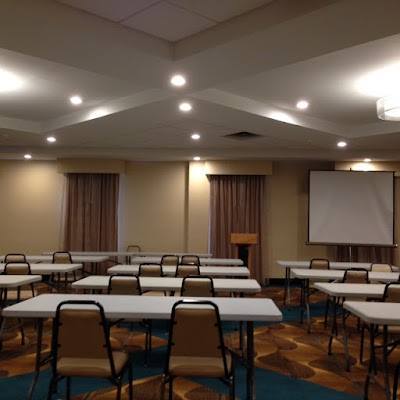 Photos of Cumberland Inn & Suites