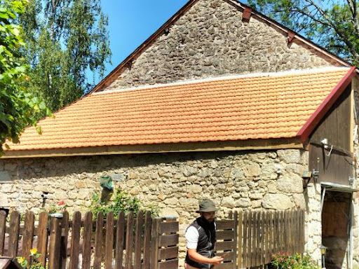Photo de Artisan SL - Couvreur en Creuse - Rénovation générale
