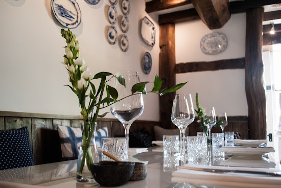 Restaurant Next Door by null