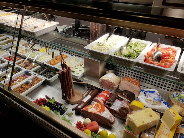 Fuhrgassl-Huber Heurigenbuffet Ernst Huber GesmbH