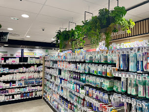 Photo n°14 de Pharmacie du Champ des Oiseaux à Bois-Guillaume (Grossiste en produits chirurgicaux)