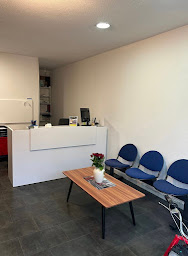 Photo n°6 de CENTRE CARTE GRISE BORDEAUX à Floirac (Agence d'immatriculation automobile)