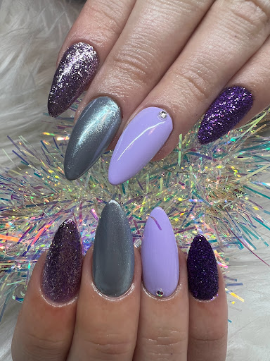 Julia's NailsandMore - Thumbnail