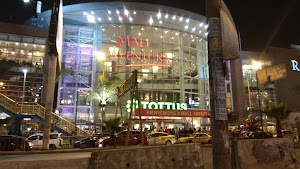 Mall Aventura Santa Anita 4