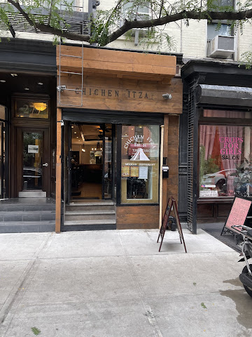 Chichen itza by null