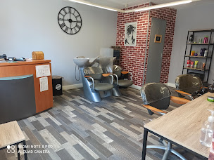 Photo n°2 de LUCIE Coiffure à Ségrie (Salon de coiffure)