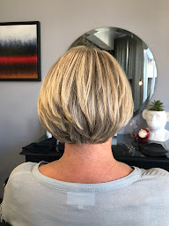 Photo n°35 de Le Salon, coiffure mixte par Raphaël à Soorts-Hossegor (Salon de coiffure)