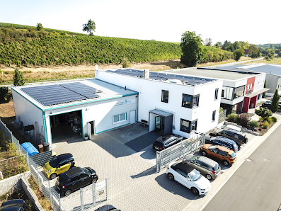 Bernhard GmbH / Glas- und Gebäudereinigung Raiffeisenstraße 17, 55595 Weinsheim, Deutschland