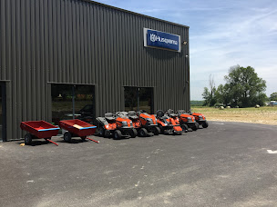 Photo n°5 de LAURAGAIS MOTOCULTURE - DEYME - HUSQVARNA à Deyme (Atelier de réparation de tracteurs)