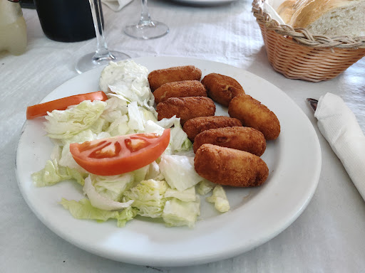 Restaurante Avio Logo