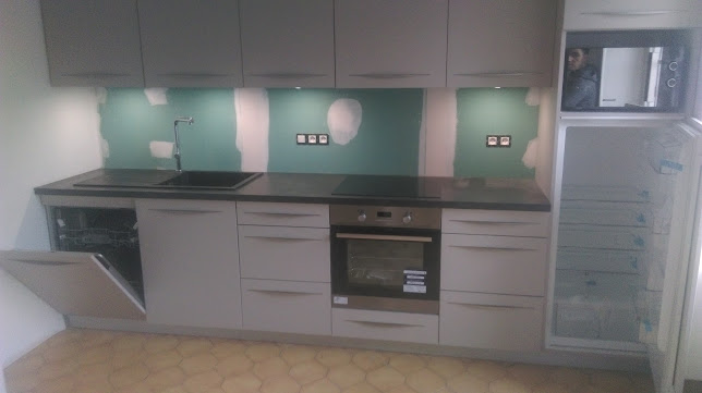 Opinii despre menuiserie amn plaquiste în Saint-Brieuc - Menuisier