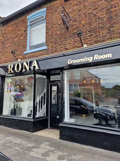 Rona grooming room Gallery - United Kingdom