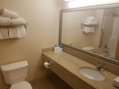 Photos of Holiday Inn Express Kendallville