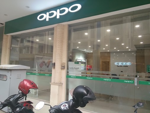 OPPO Service Center Depok, Author: Arup Nurhadi