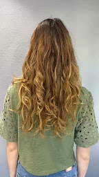 Photo n°5 de Coiffure Infini'Tifs à Habère-Poche (Salon de coiffure)