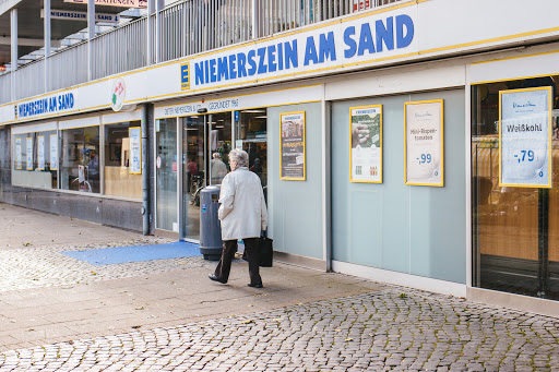 Edeka Niemerszein on sand Logo