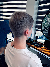 Photo n°16 de Urban Style Laval coiffure à Laval (Salon de coiffure)