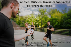 Photo n°6 de Club Nachez Eric Boxe et Cardio/Renfo à Aubignan (Club de boxe)