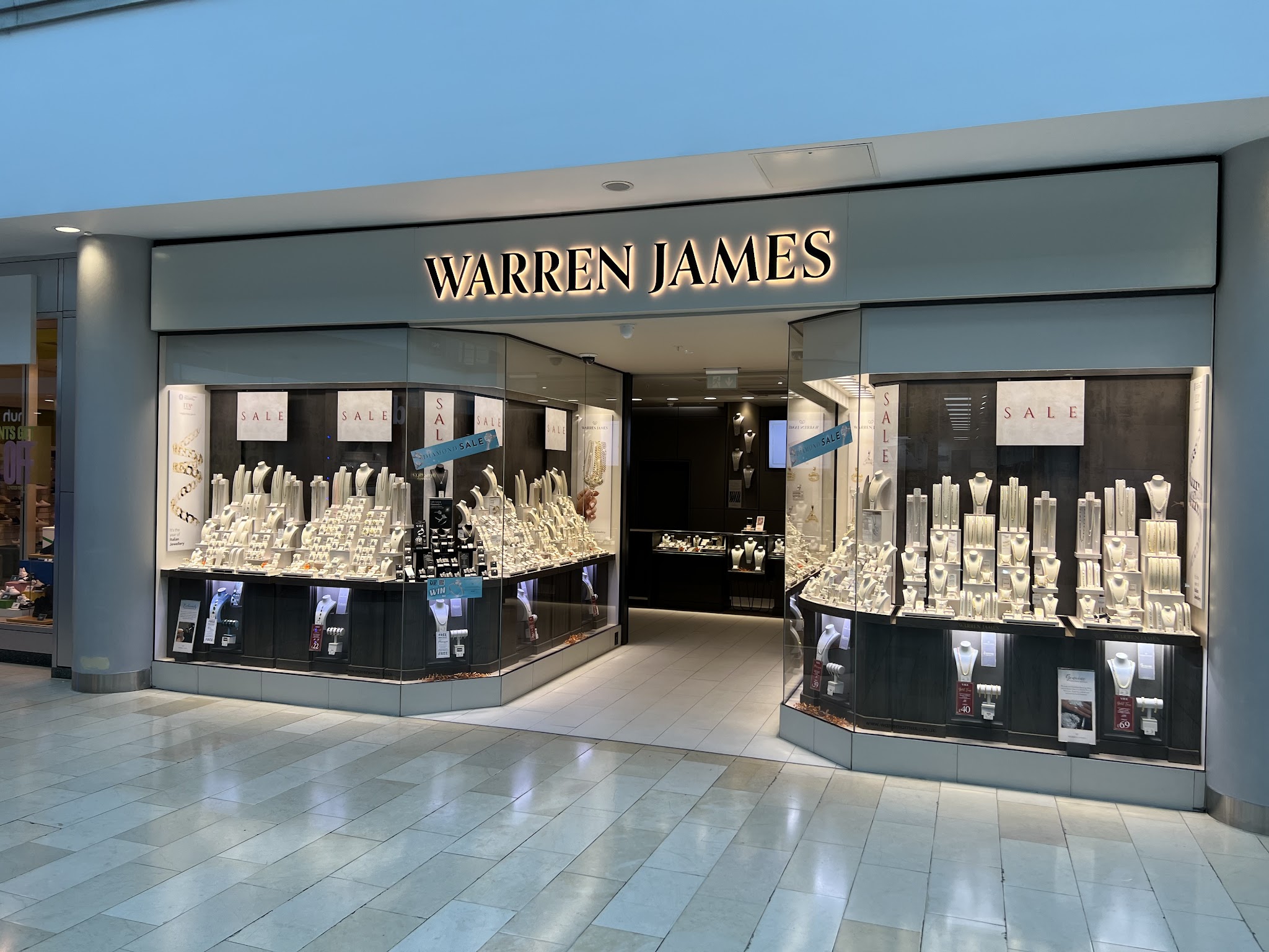 Warren James Jewellers - Leicester Highcross - Jewellery - photo 1
