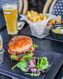 Photo n°78 de Au Bureau - Pub et Brasserie à Chalon-sur-Saône (Bar sportif)