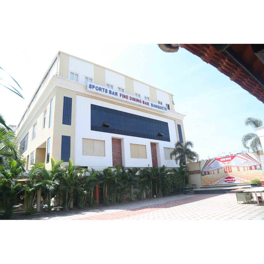 Hotel Kinara Grand