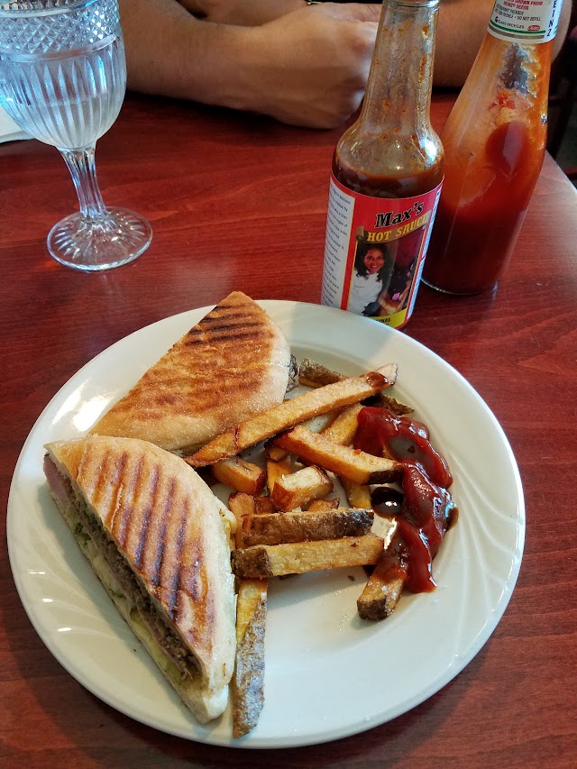 Max's World Cafe