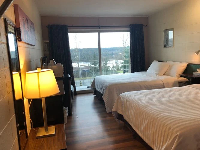 Holiday House Seaview Motel