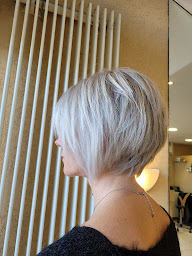 Photo n°14 de Salon Dutto Francois à Pontault-Combault (Magasin de produits de beauté)