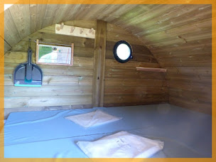 Photo n°2 de Domaine de l'Oustellerie à Montertelot (Camping avec cabanes)