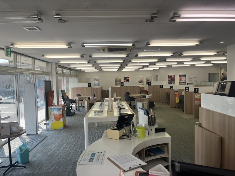 au Style 鈴鹿中央通