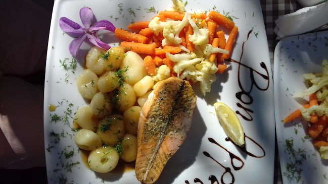 Pod Orzechami - Restauracja