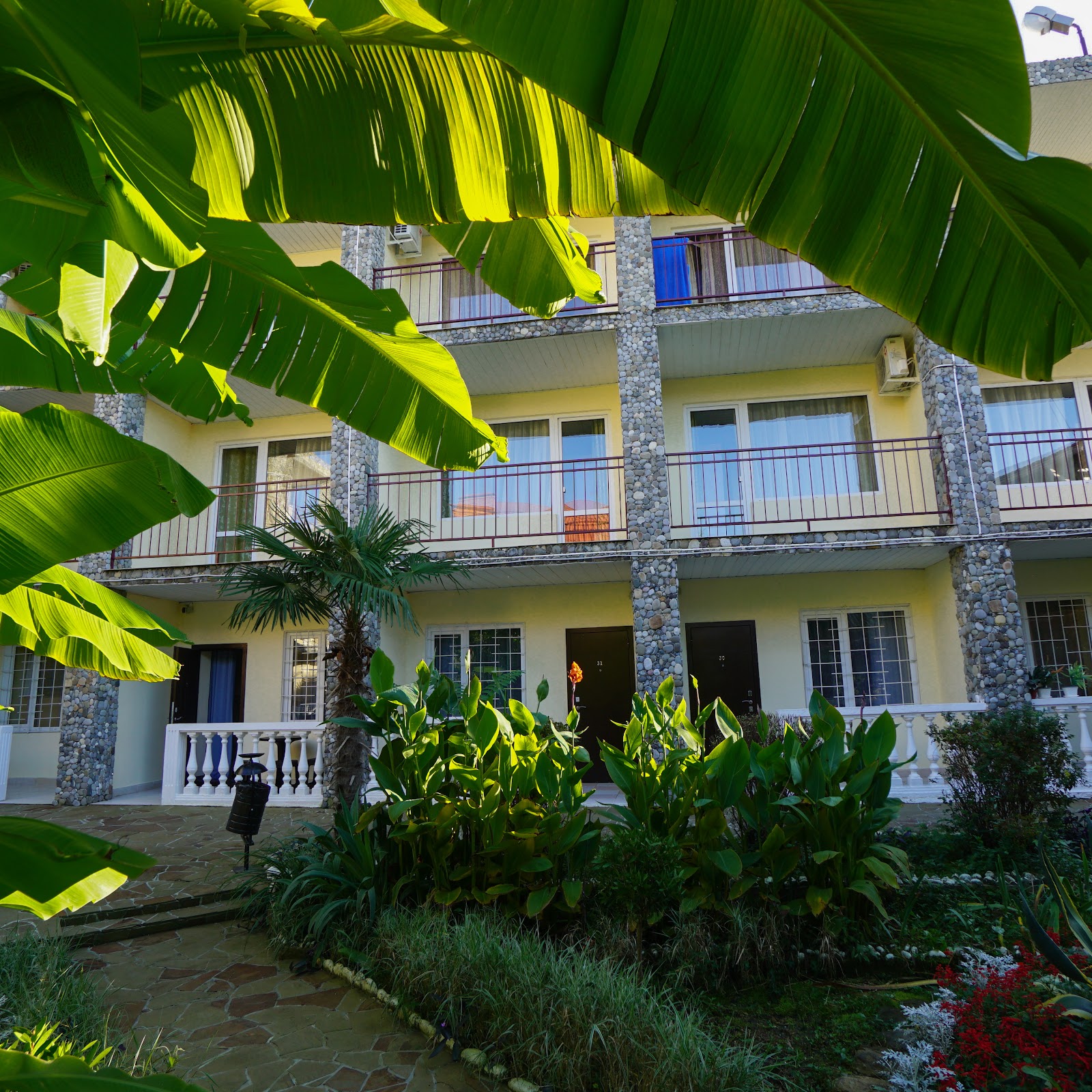 WhiteHouse - photo 3