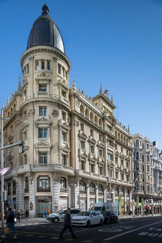 Círculo Gran Vía, Autograph Collection by null