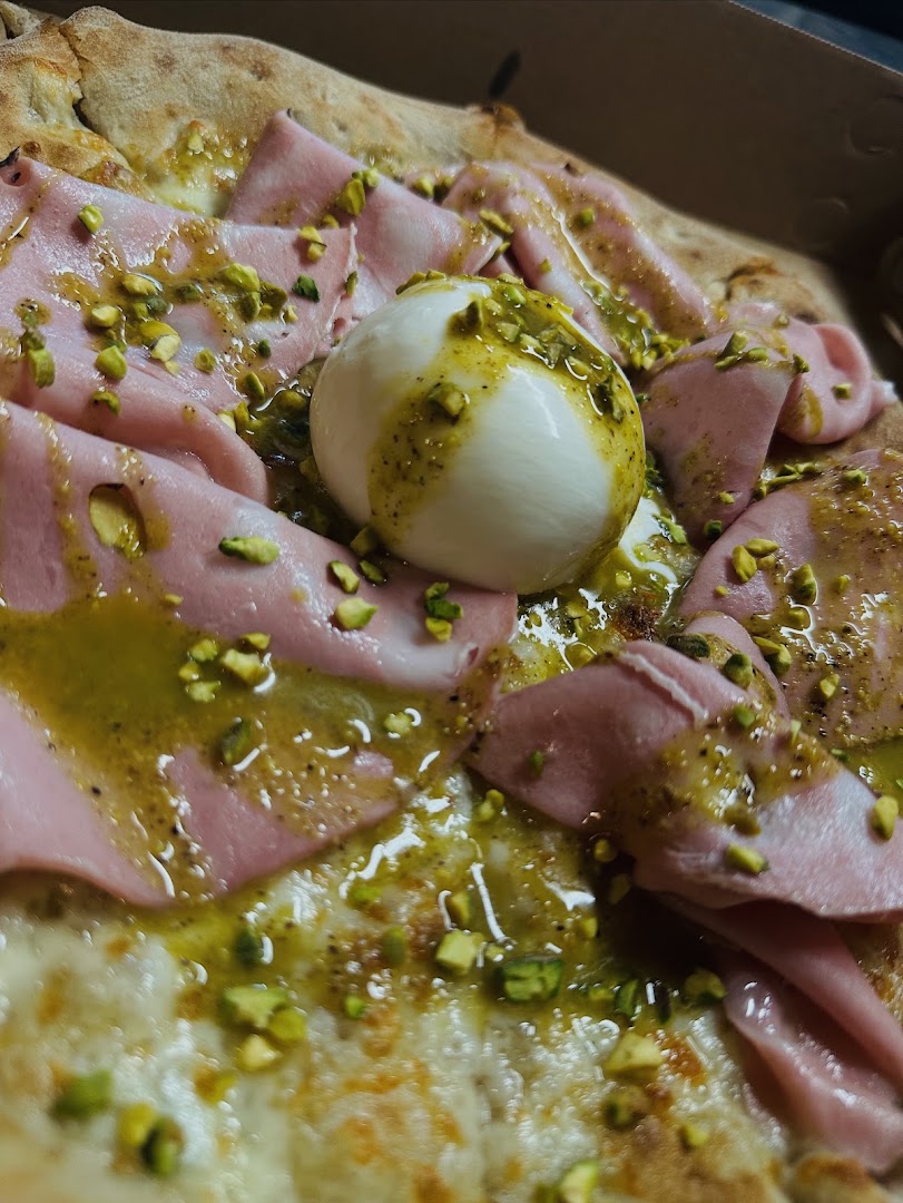 Hot pizza