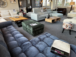 Photo n°42 de jerome-d à Cormontreuil (Magasin de canapés)