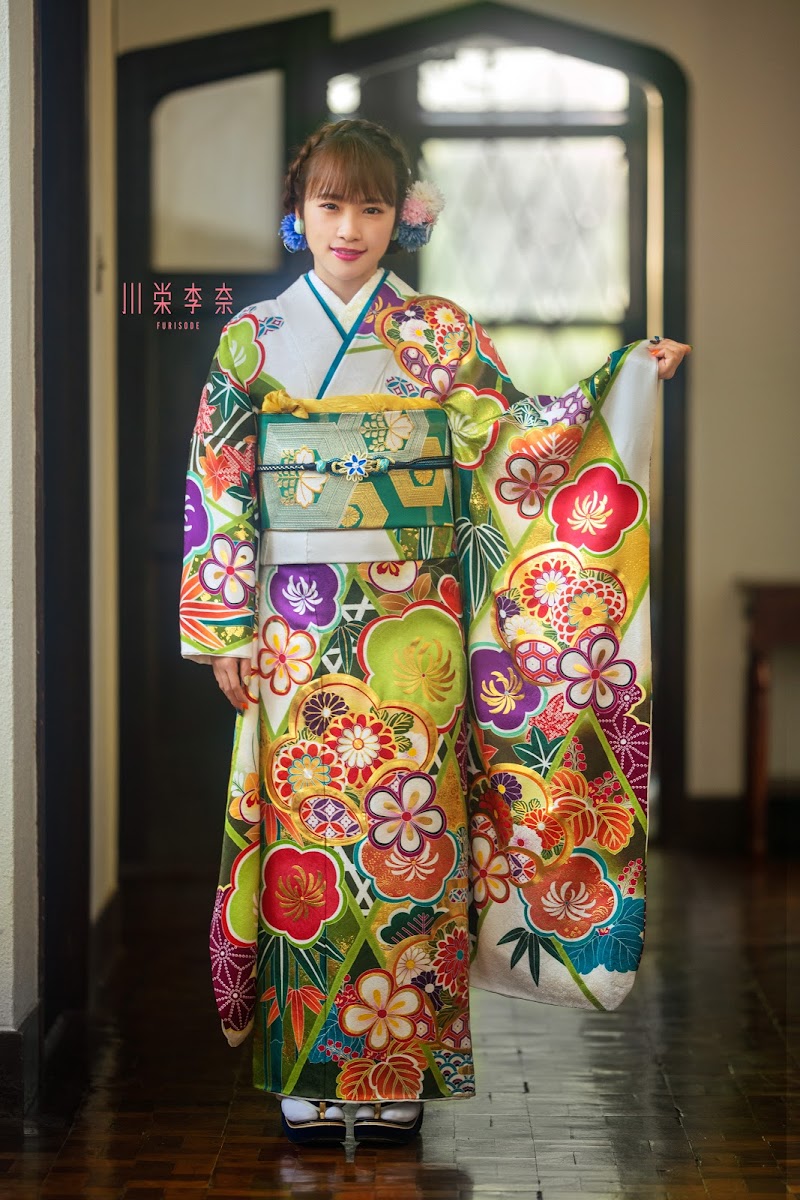 PROM WEDDING ／ bridal village