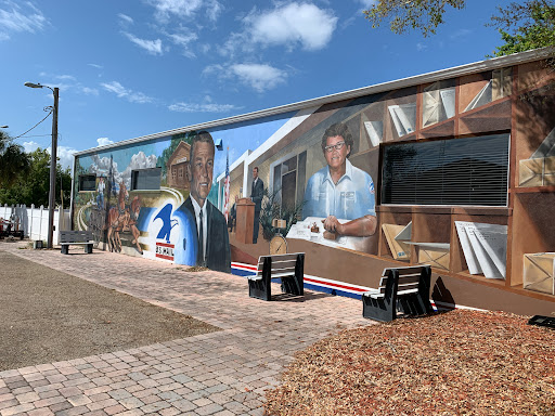USPS mural - Visual