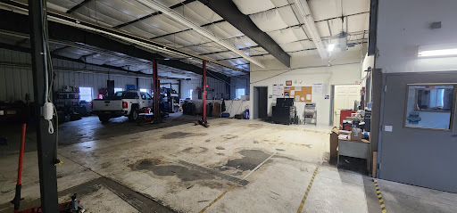 M&K Truck and Auto Repair & Towing - Thumbnail