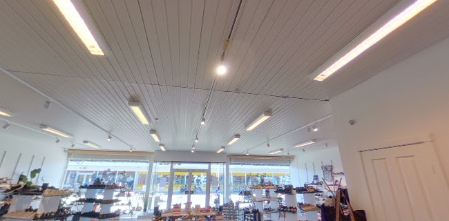 Kommentarer og anmeldelser af Sko Shoppen